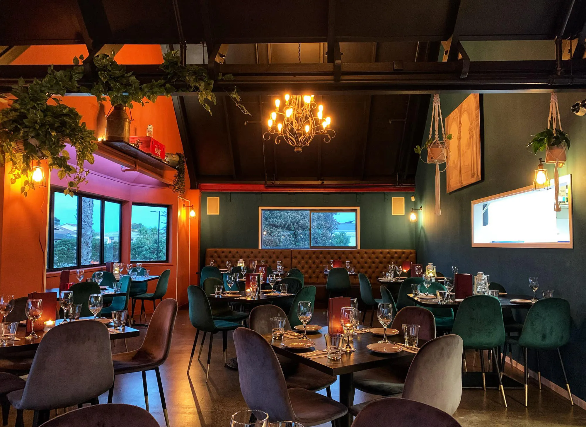 Authentic Indian food near Long Bay